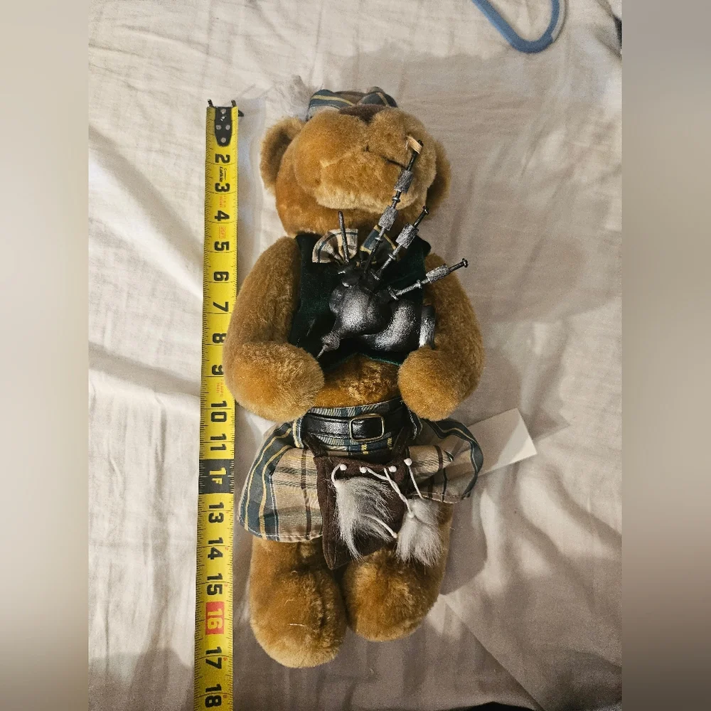 Tender Hearted Collectibles Plush Bear Irish‎ Bagpipes Windup Musical